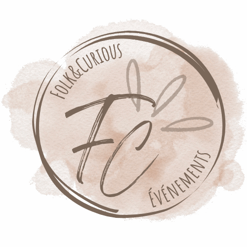 Logo de Folk&Curious Événements, agence événementielle spécialisée dans les team building originaux, les animations bien-être et la décoration bohème.